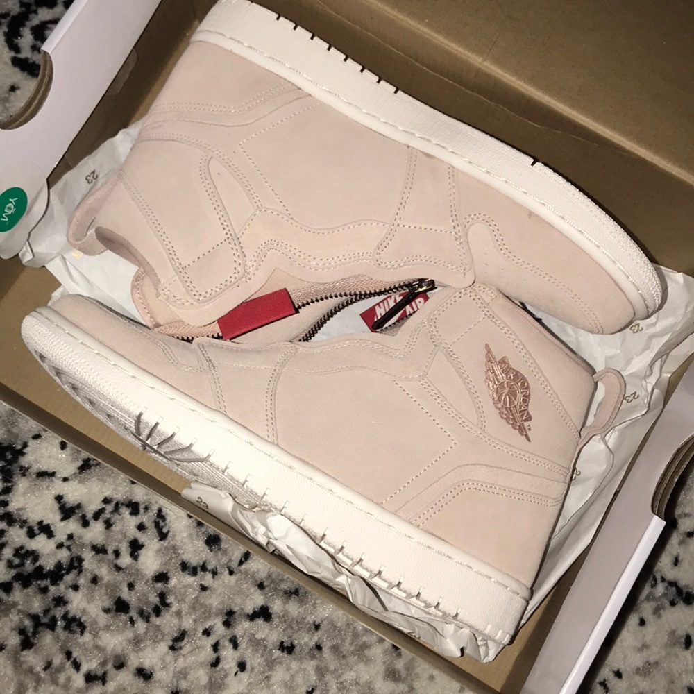 Women’s Jordan 1